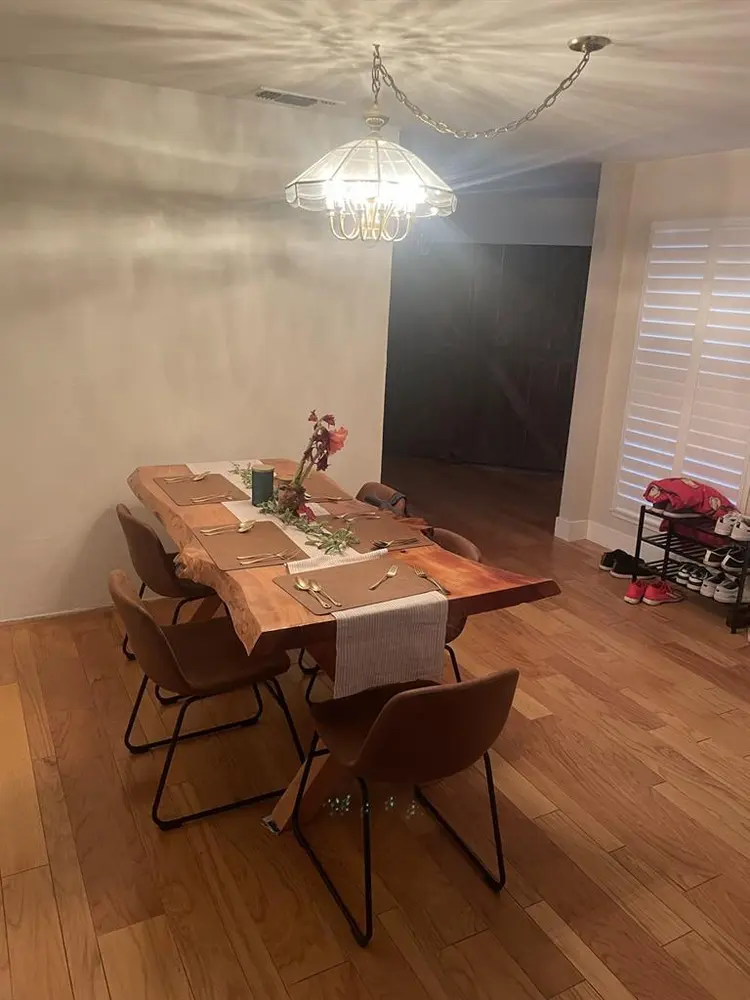 Private Room/Bath - Available