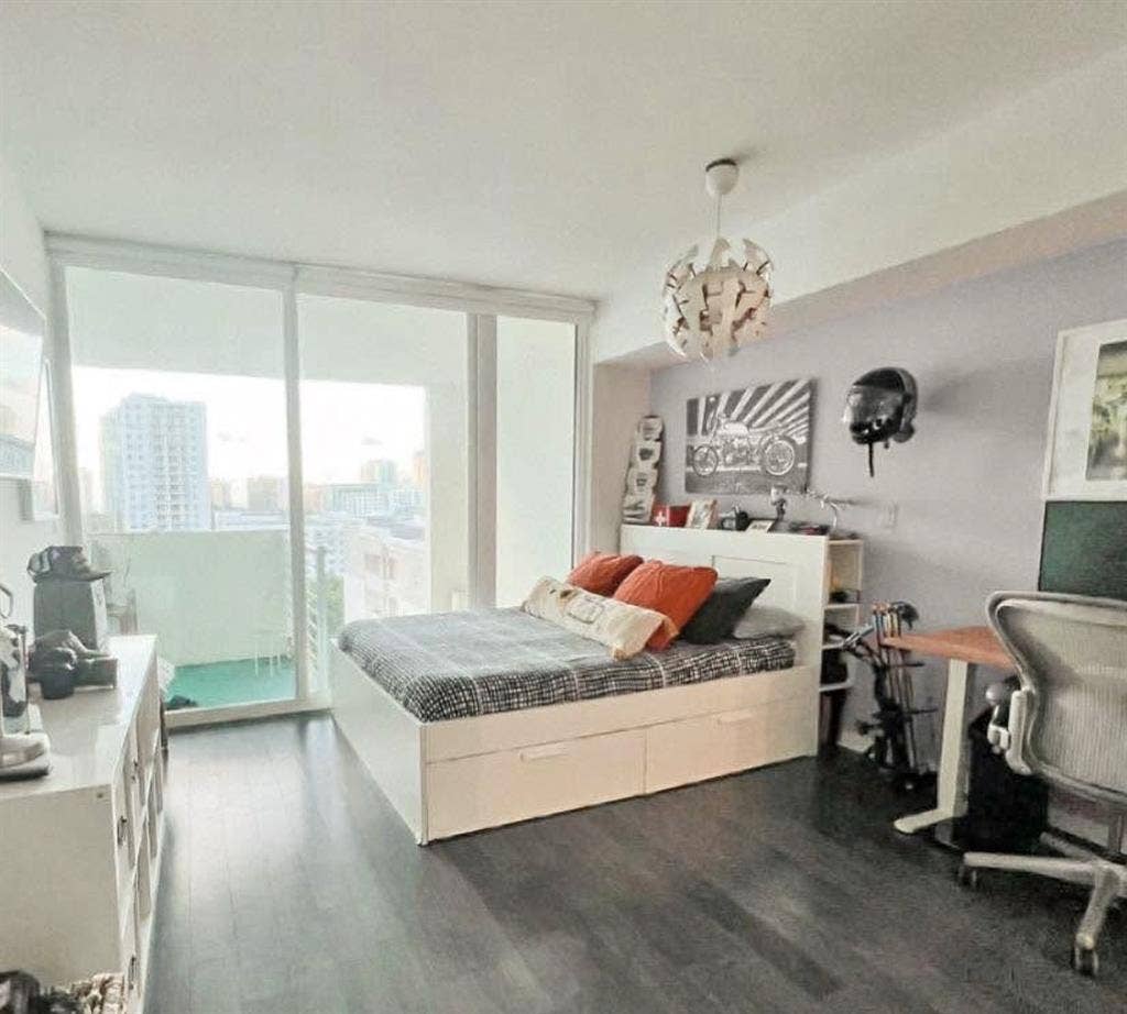 room for rent in brickell