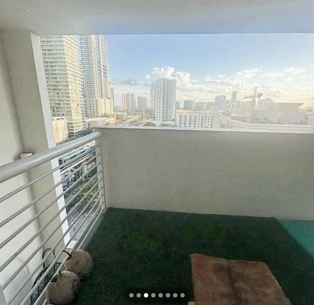 room for rent in brickell