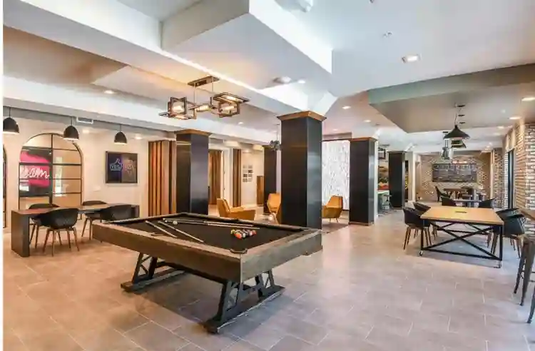 Spring Sublease FEMALE ONLY ()