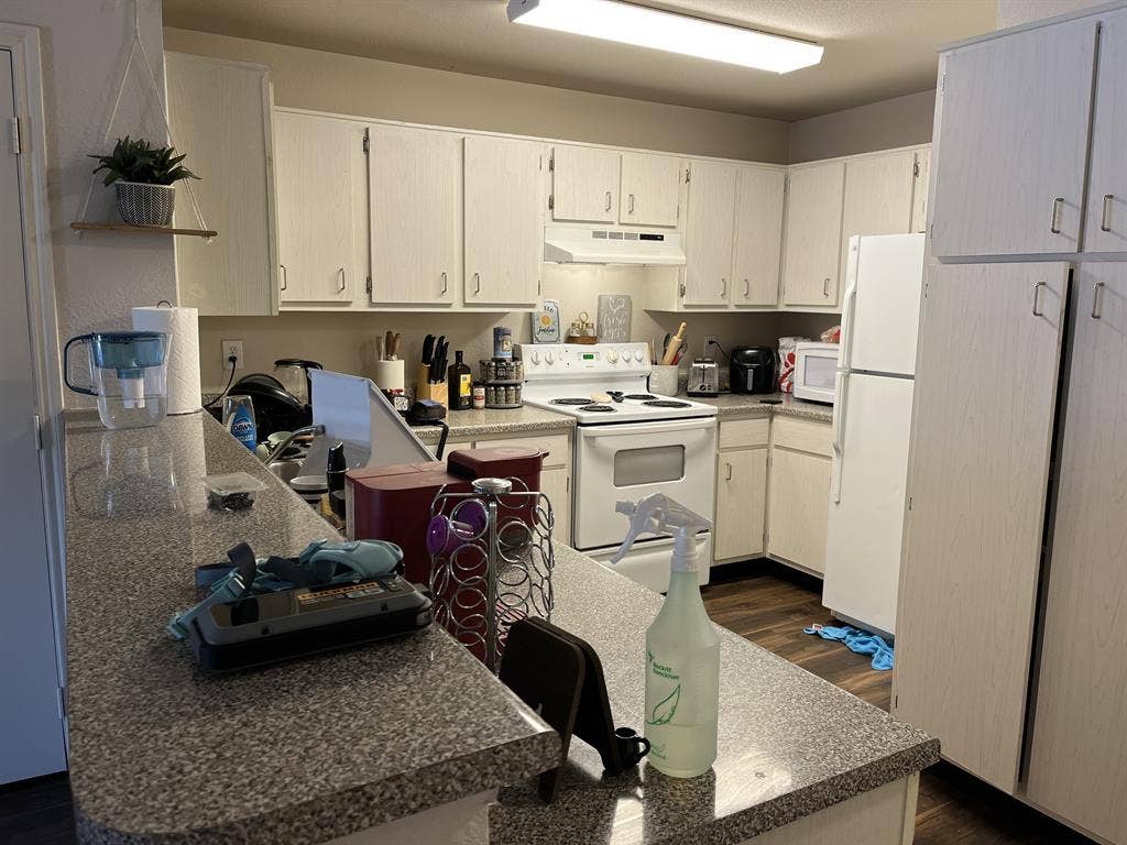 Room available for rent!