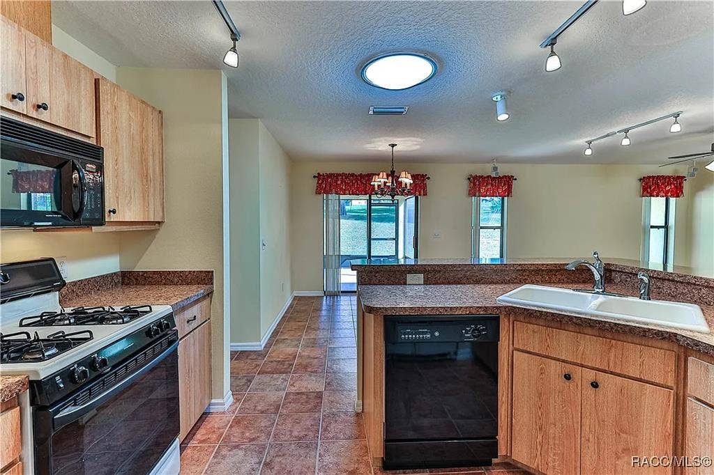 Huge home for rent!!