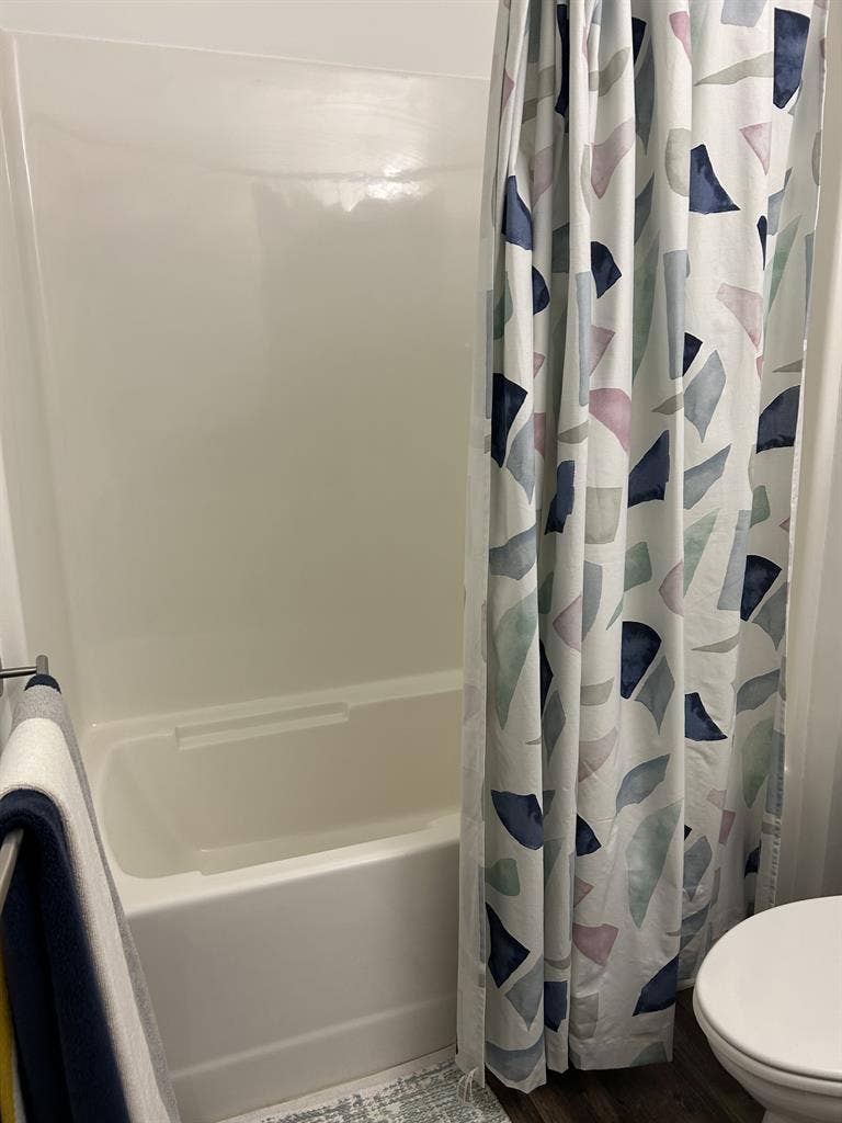 Room Available ASAP- December-July