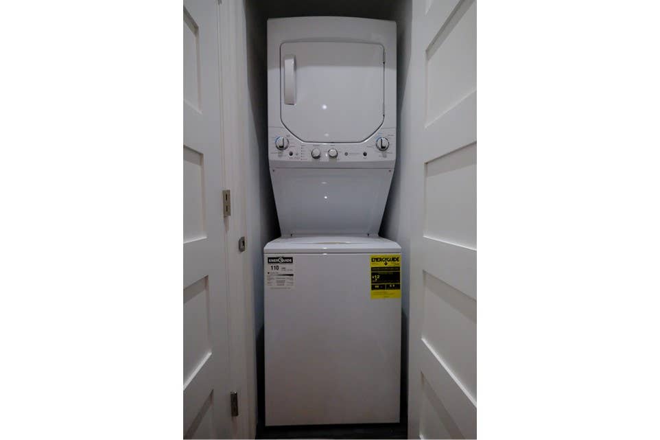 Private room - Junction High Park