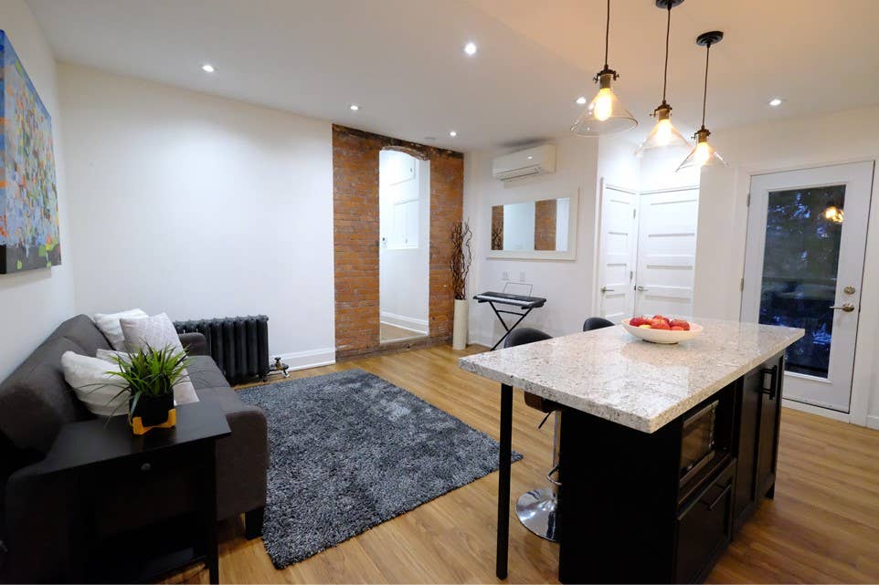 Private room - Junction High Park