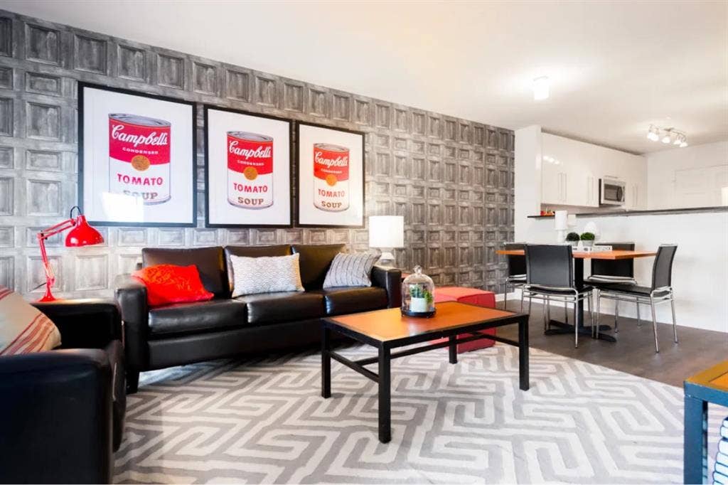 Looking for female roommate