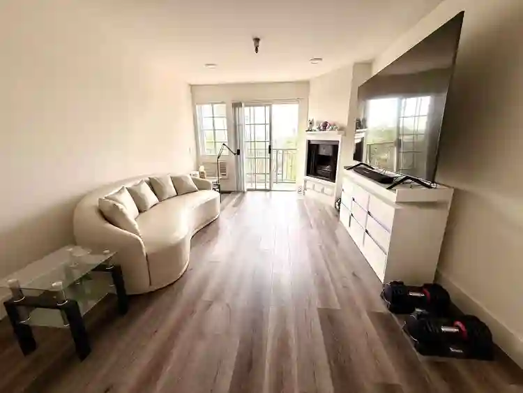 🌴 Private Room in East Hollywood🌆