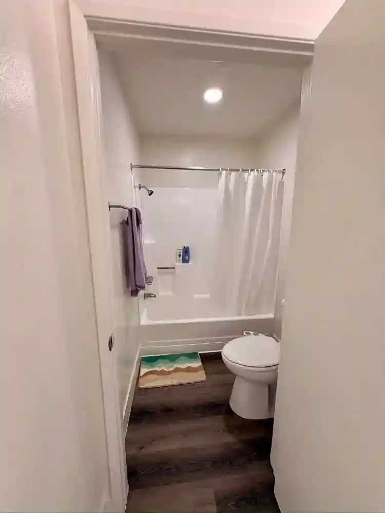 🌴 Private Room in East Hollywood🌆