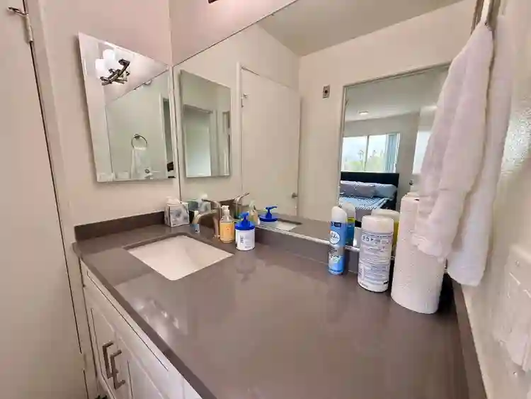 🌴 Private Room in East Hollywood🌆