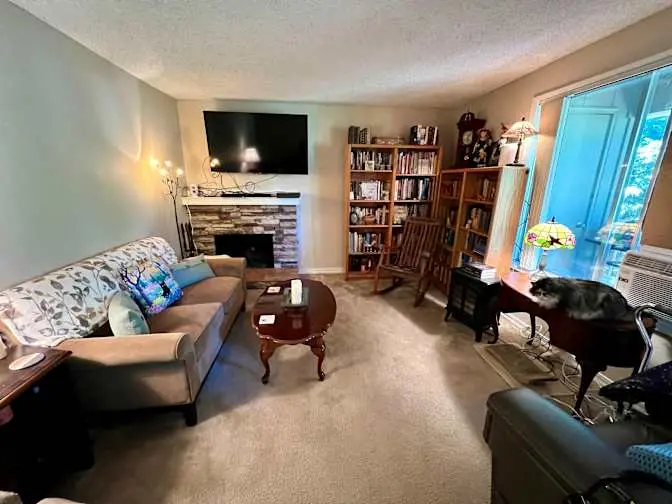 Private room with shared bathroom