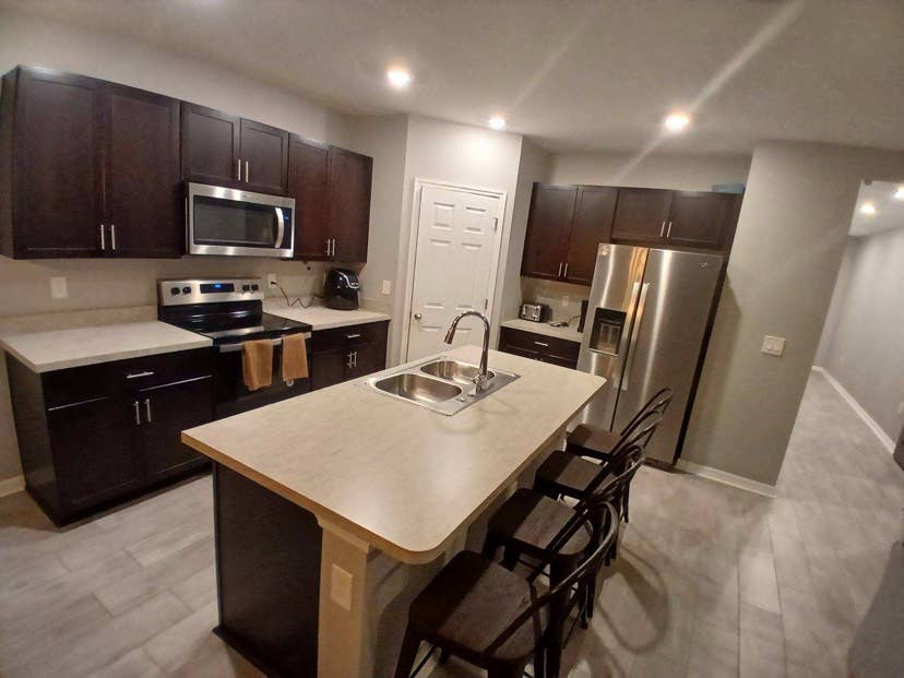 Quite and peaceful neighborhood .