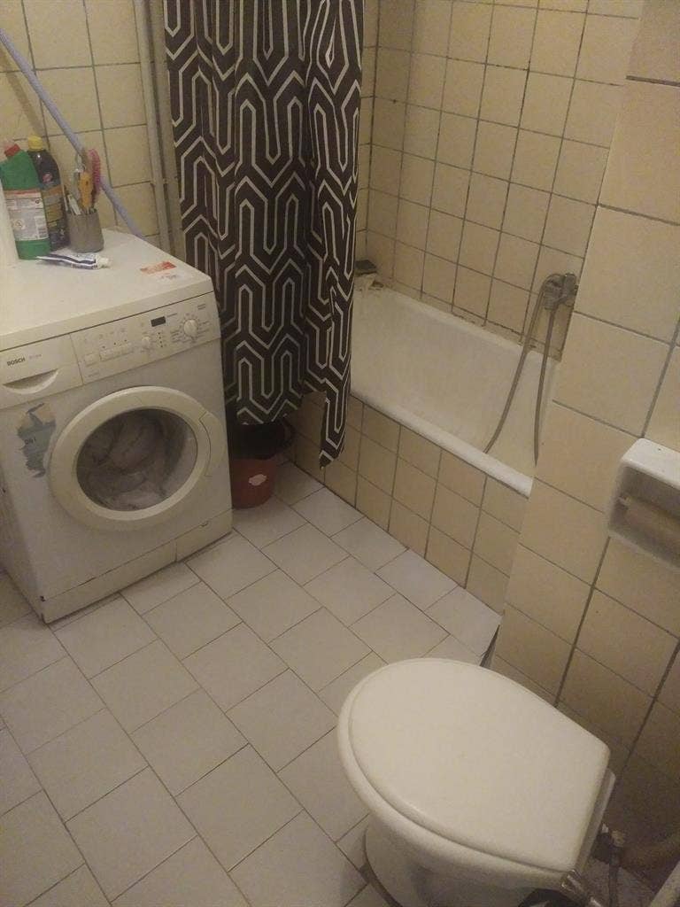 Beşiktaş carşıda kiralık oda