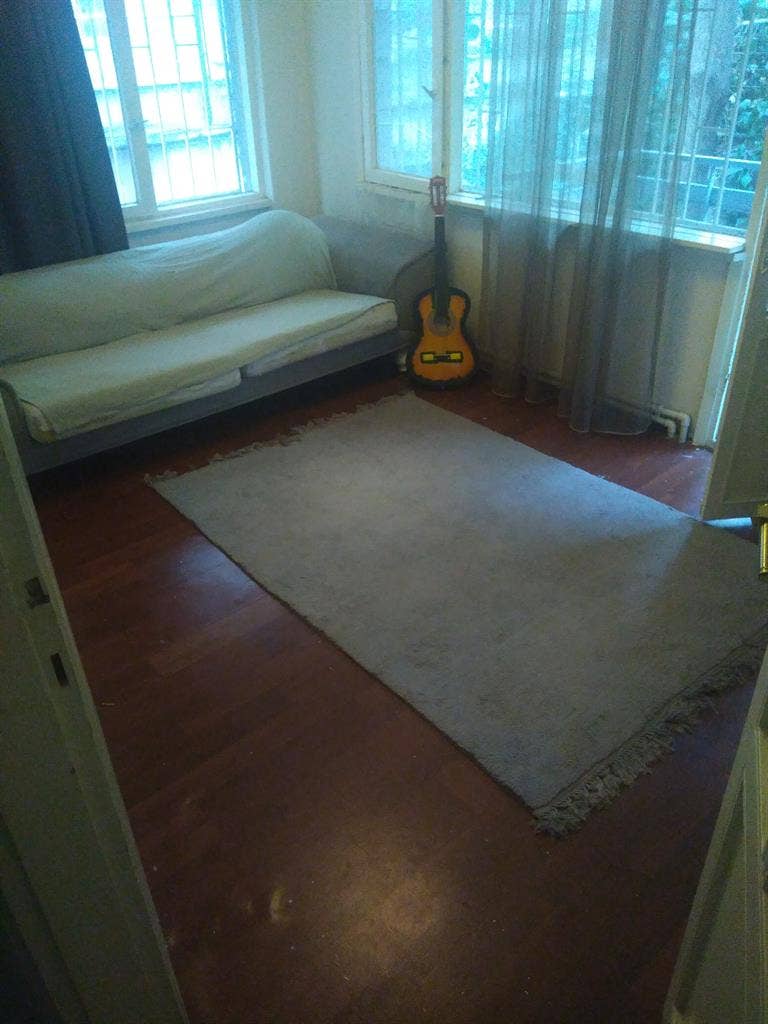 Beşiktaş carşıda kiralık oda