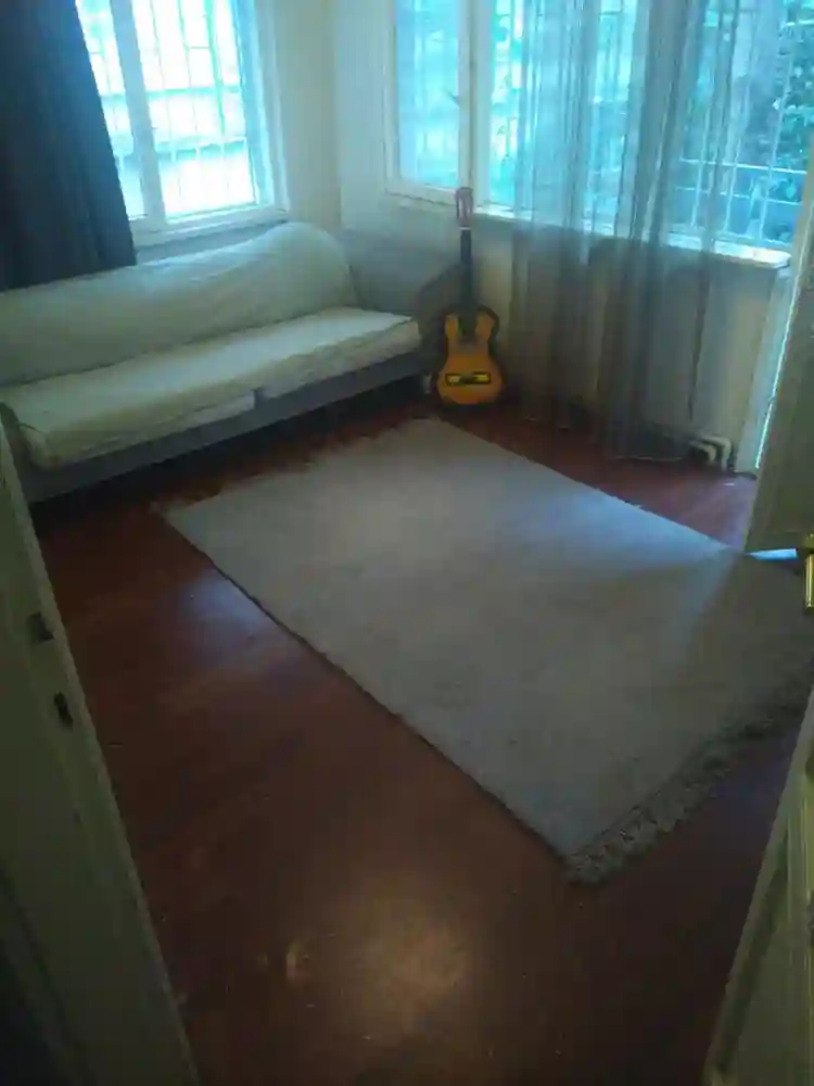 Beşiktaş carşıda kiralık oda