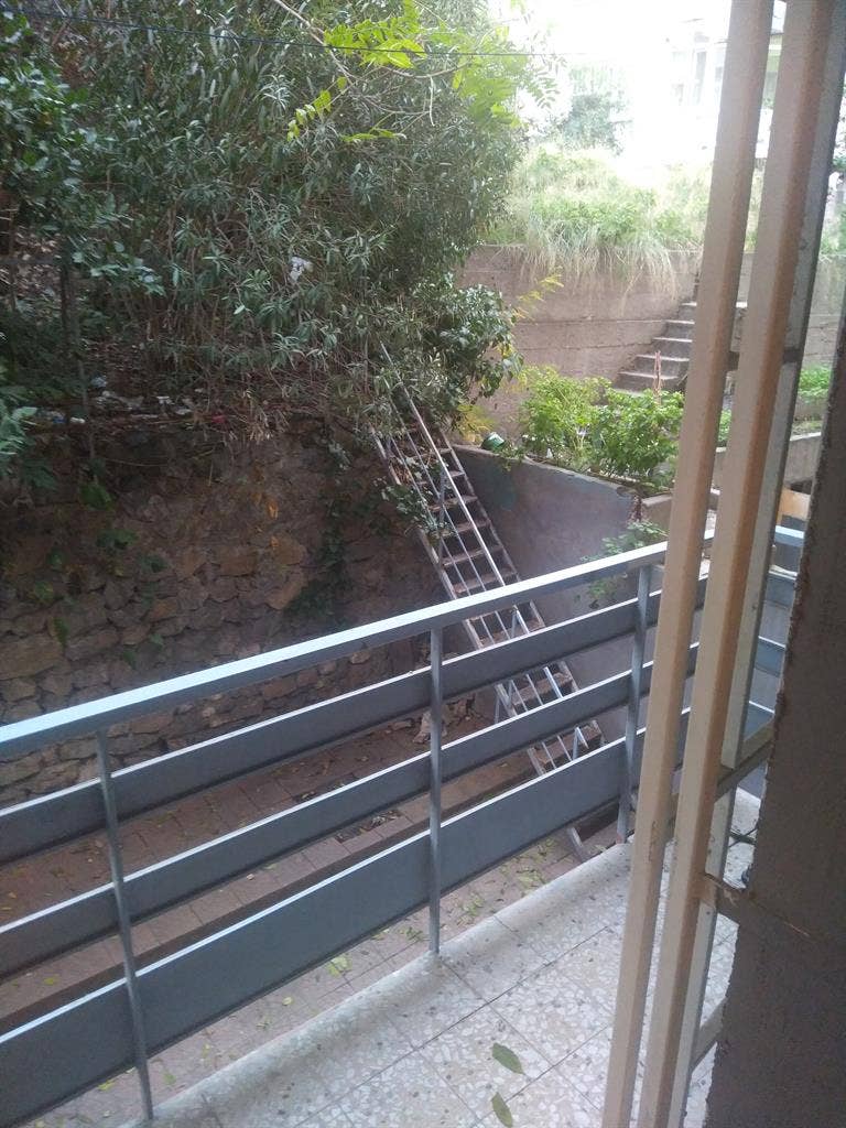 Beşiktaş carşıda kiralık oda