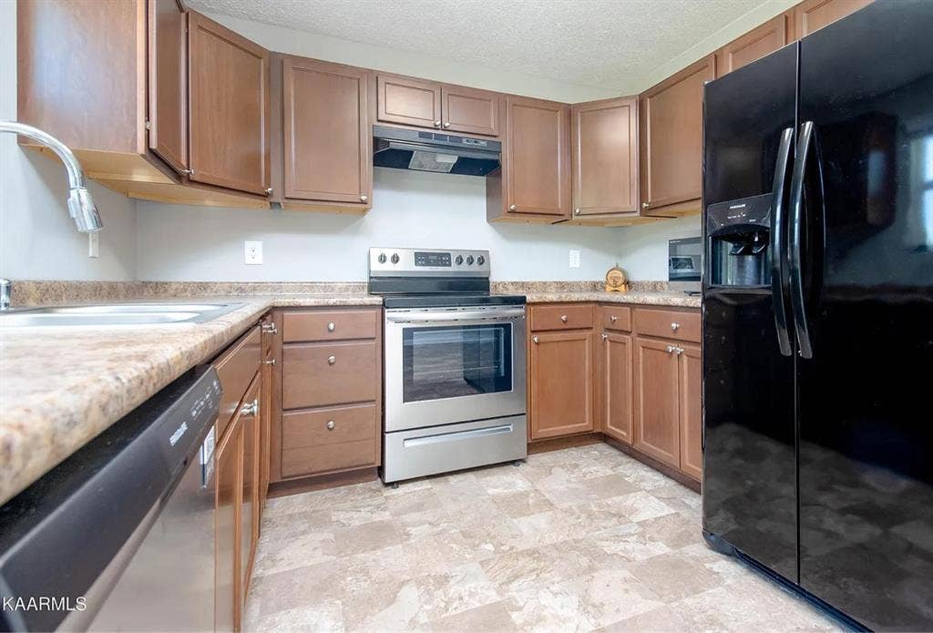 House with Fenced in Yard