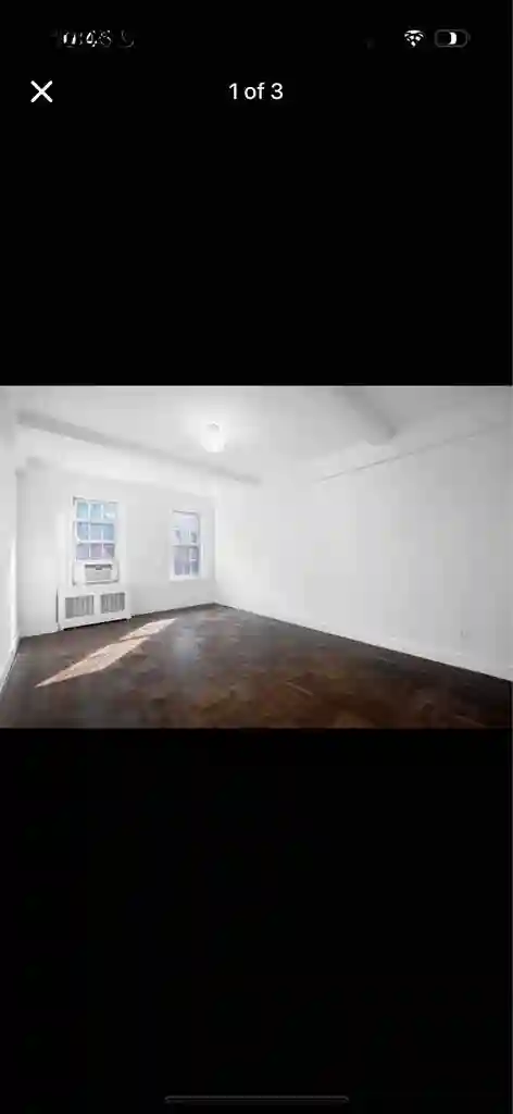 Sunny spacious studio- Greenwich V