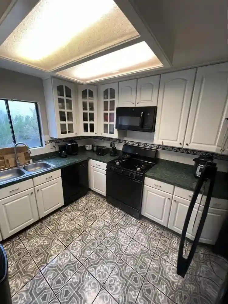 Private room for rent !