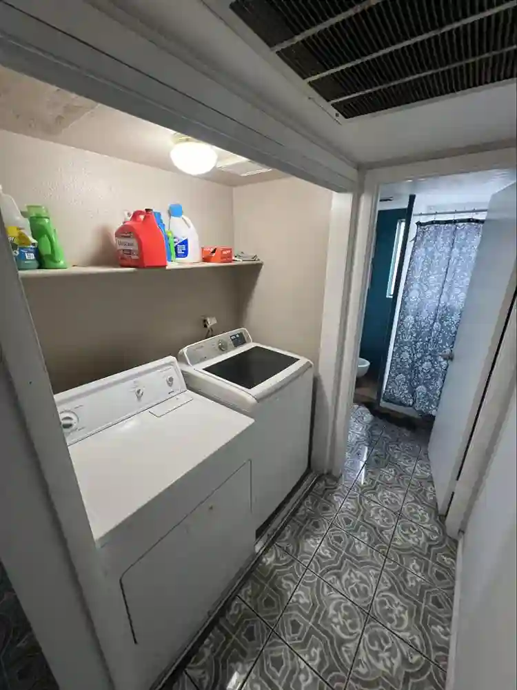 Private room for rent !