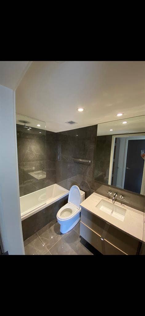 Roommate Wanted – Women Only!