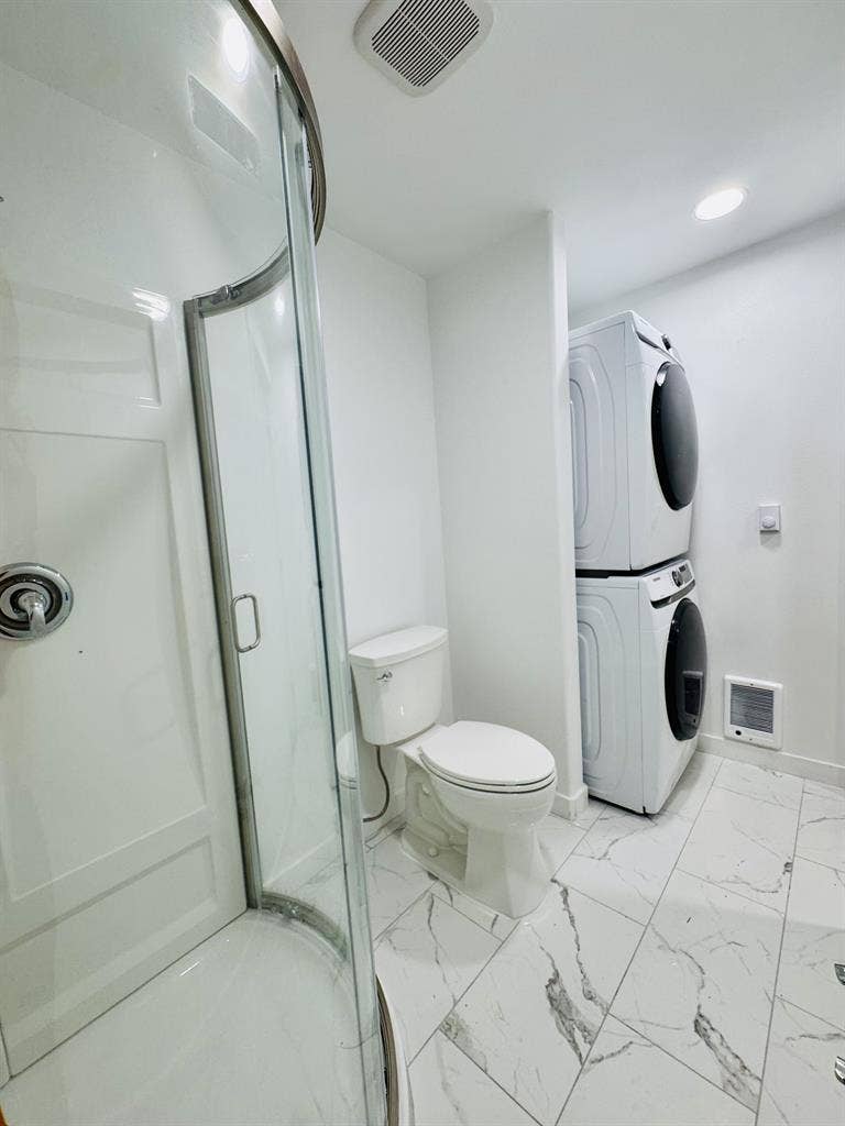 Brandnew apartment in Bothell