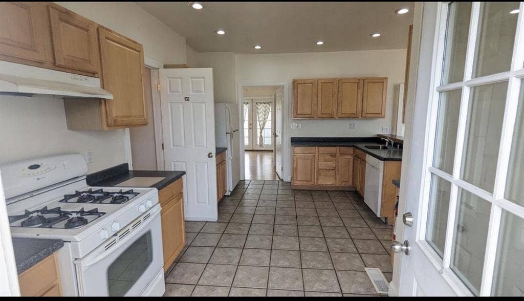 Lease Takeover /mo pet friendly