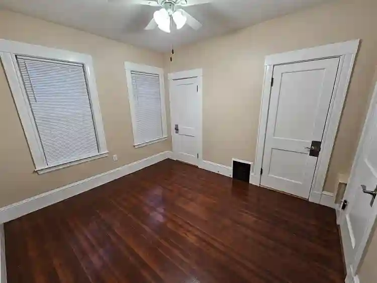 ONE Private ROOM $ (Inc all bills)