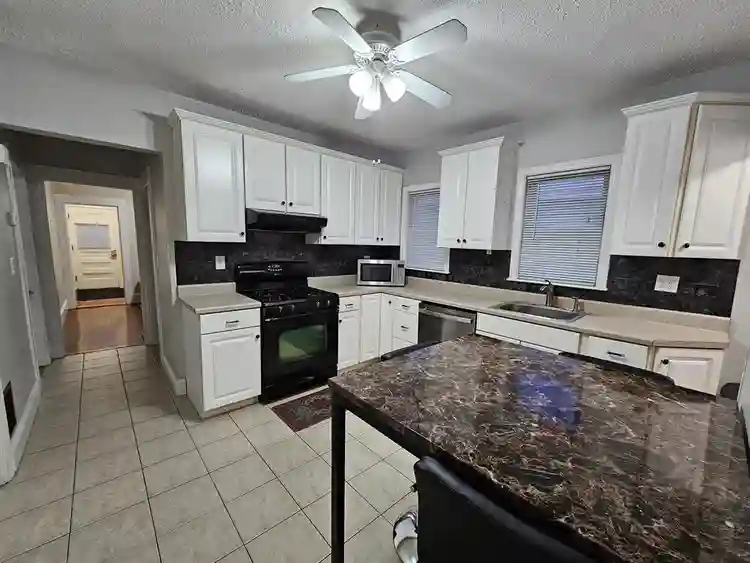 ONE Private ROOM $ (Inc all bills)