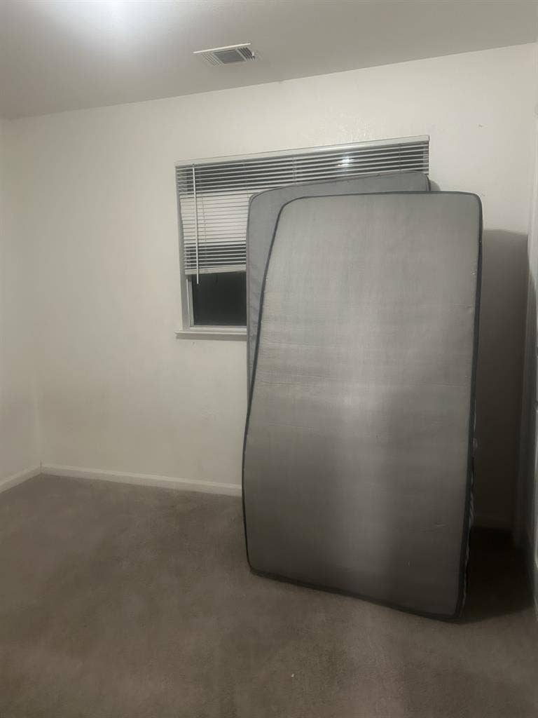 Room for Rent!!