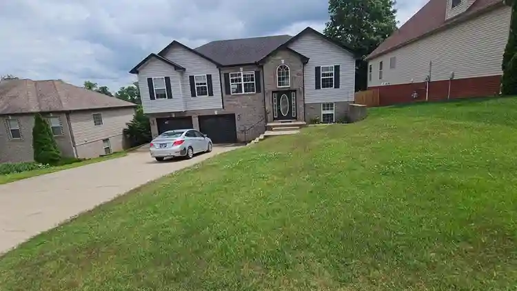 1 BR in Clarksville