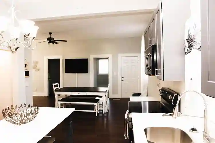 5 BR in Indianapolis