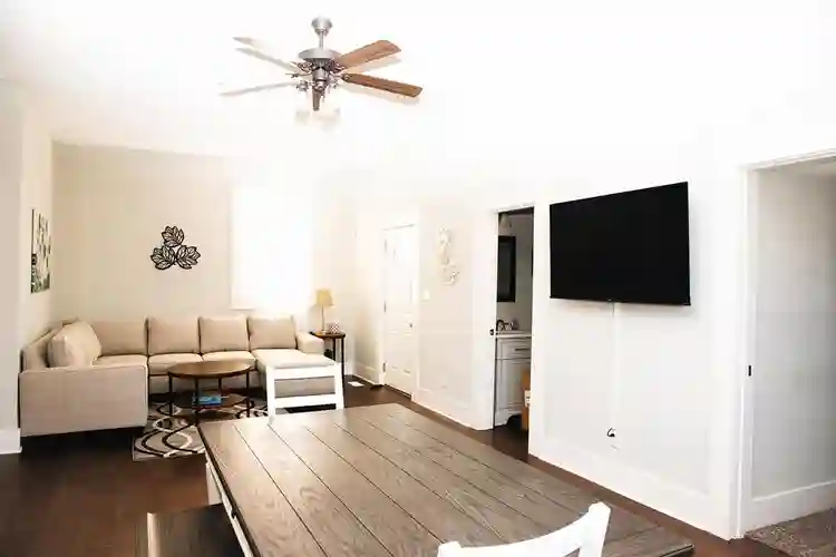 5 BR in Indianapolis