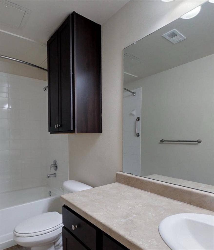 Living room area for rent