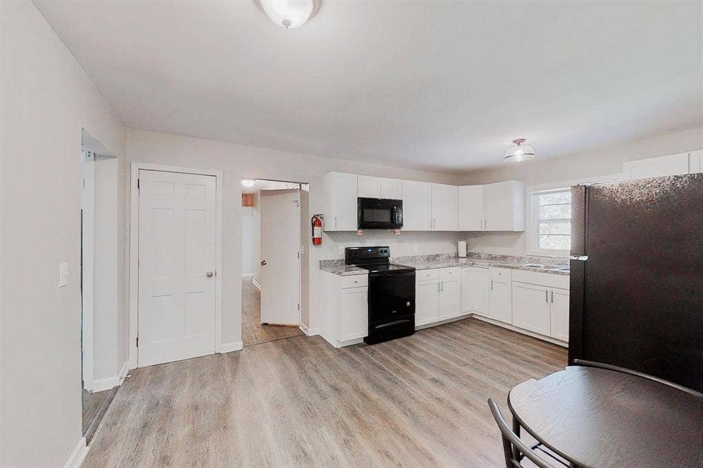 10 BR in Stone Mountain