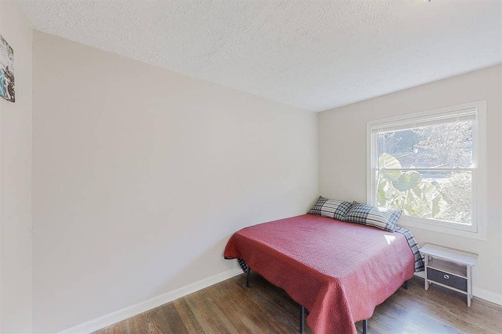 10 BR in Stone Mountain