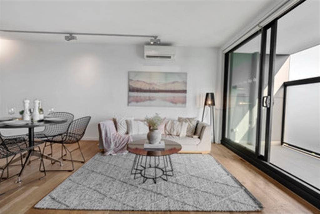 FULLY FURNISHED - LEASE TRANSFER