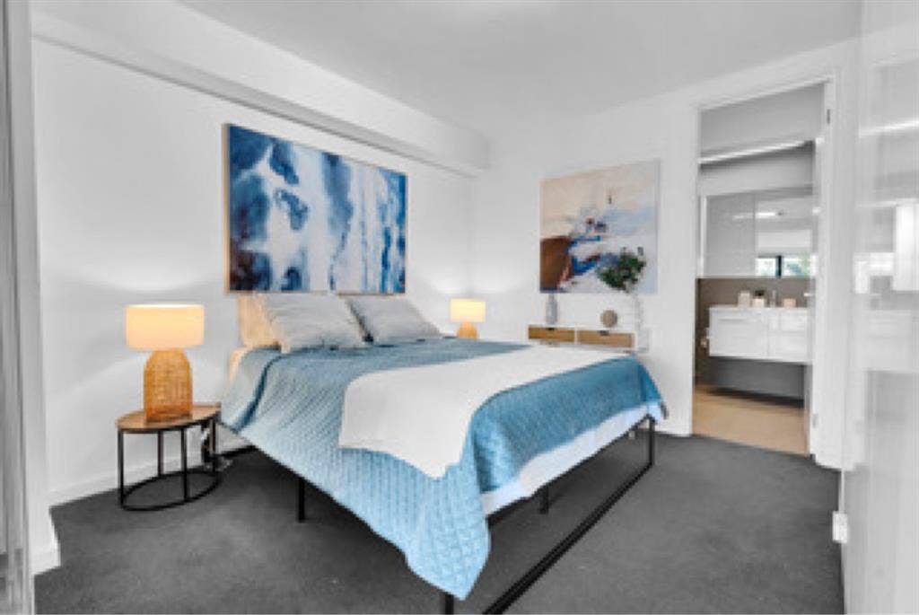 FULLY FURNISHED - LEASE TRANSFER