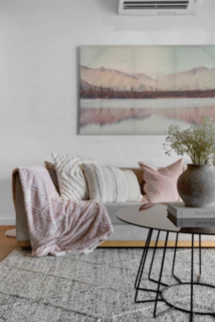 FULLY FURNISHED - LEASE TRANSFER