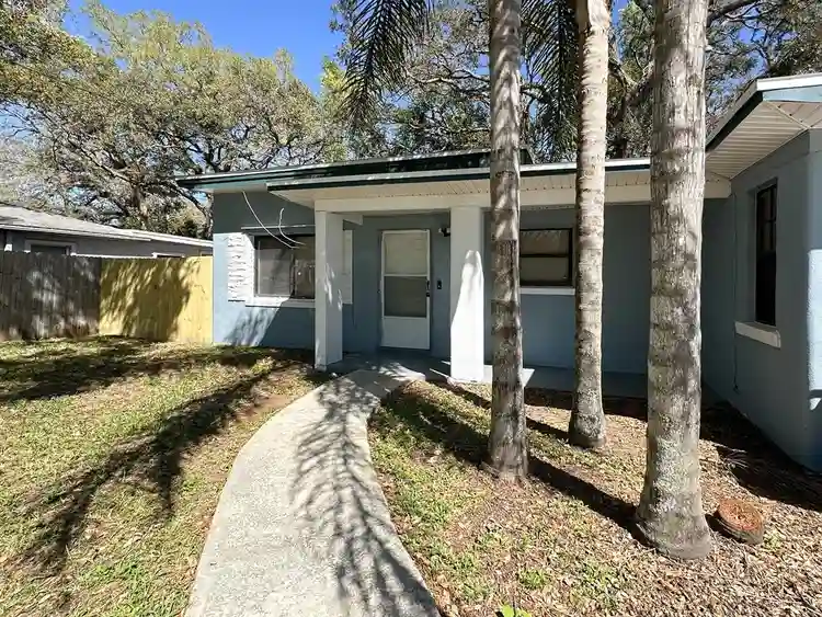 4 BR in Tampa