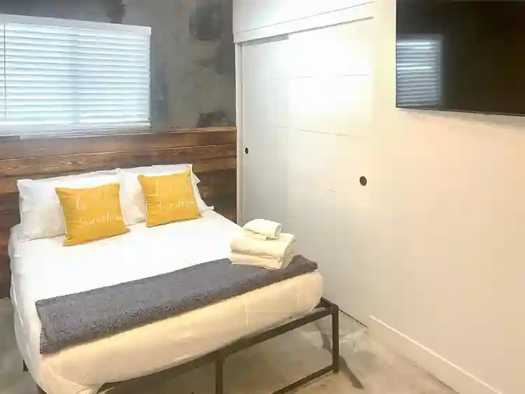 1 BR in Scottsdale