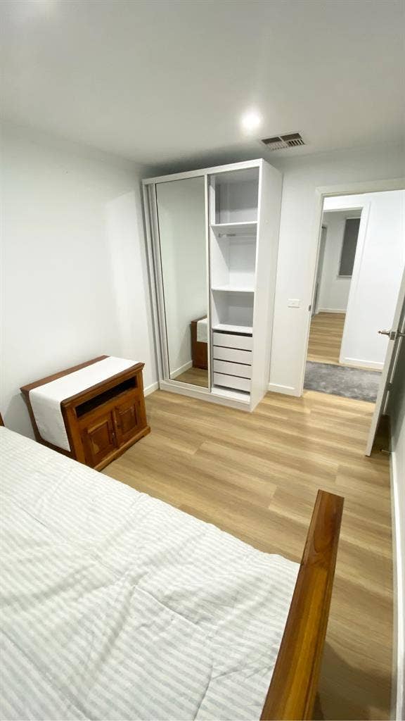 Room for rent in mill park