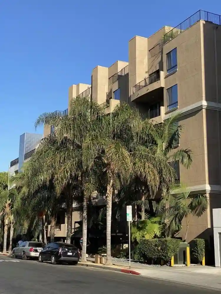 Furnished Bedroom in Luxury BA