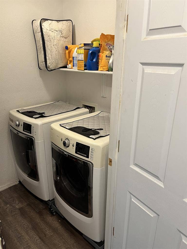 Private Room with Shared Bath