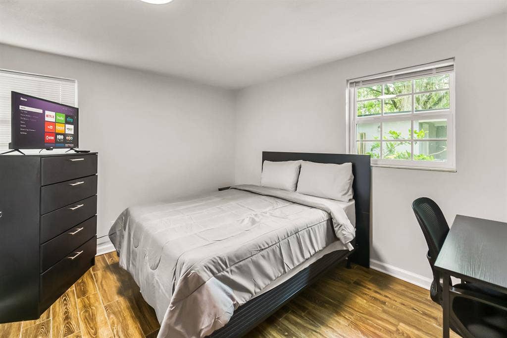 7 BR in Jacksonville