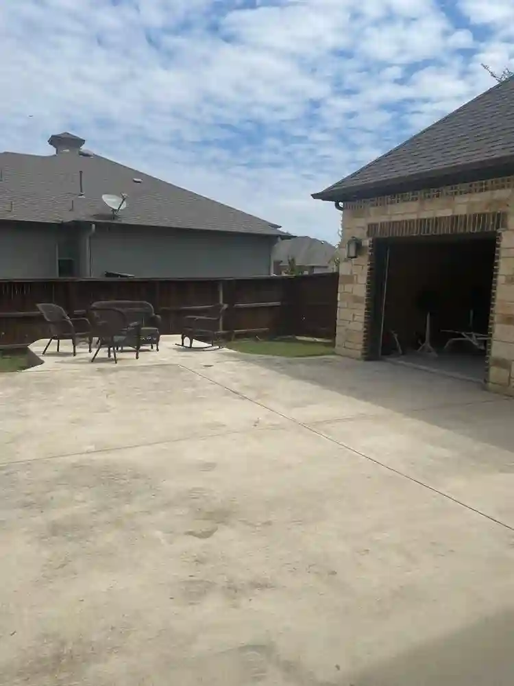 5 BR in Converse