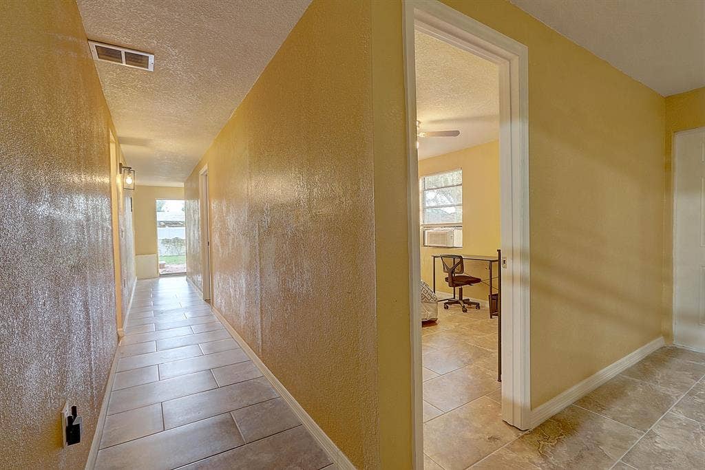 11 BR in Lakeland