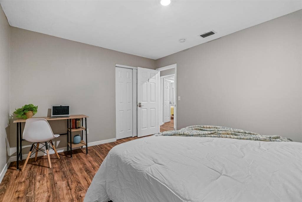 7 BR in Tampa