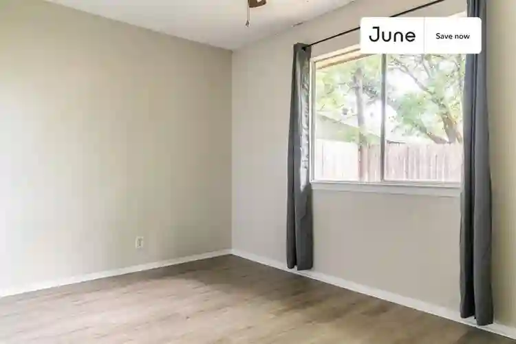3 BR in Austin