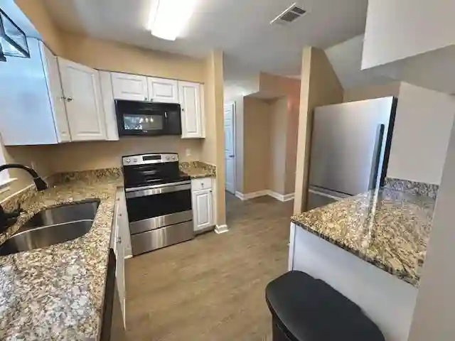 3 BR in Raleigh