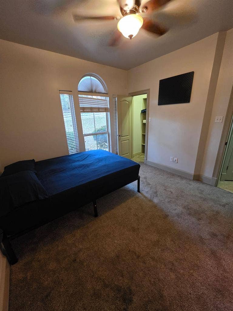4 BR in Cedar Hill